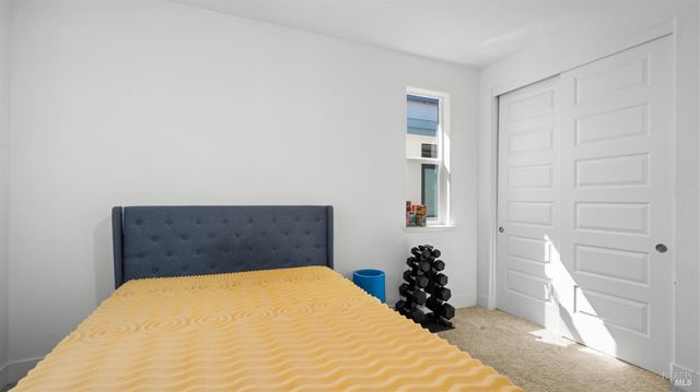 2409 Waterside Dr, Fairfield, CA 94533