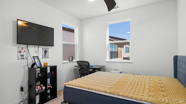 2409 Waterside Dr, Fairfield, CA 94533