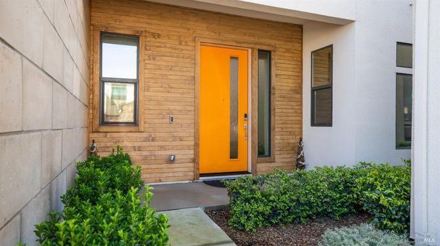 2409 Waterside Dr, Fairfield, CA 94533