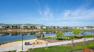 2409 Waterside Dr, Fairfield, CA 94533