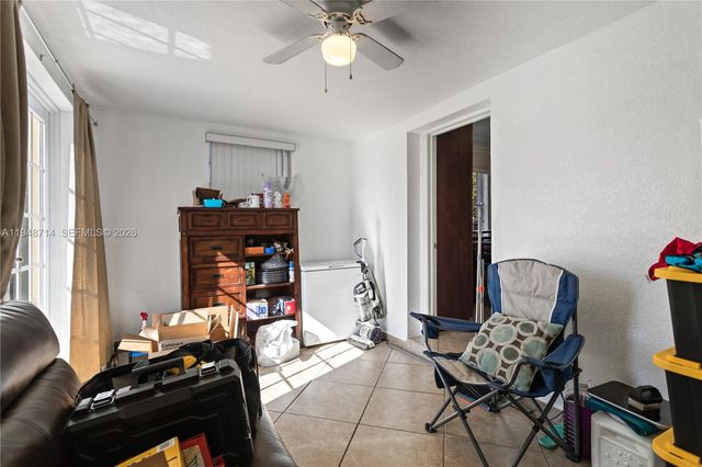 6408 Pierce St, Hollywood, FL 33024