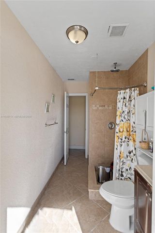 6408 Pierce St, Hollywood, FL 33024