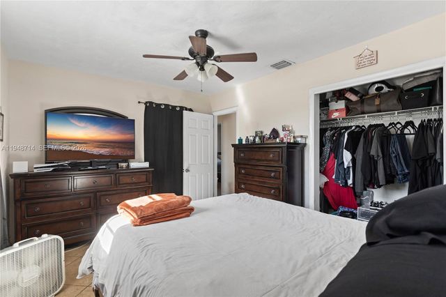 6408 Pierce St, Hollywood, FL 33024