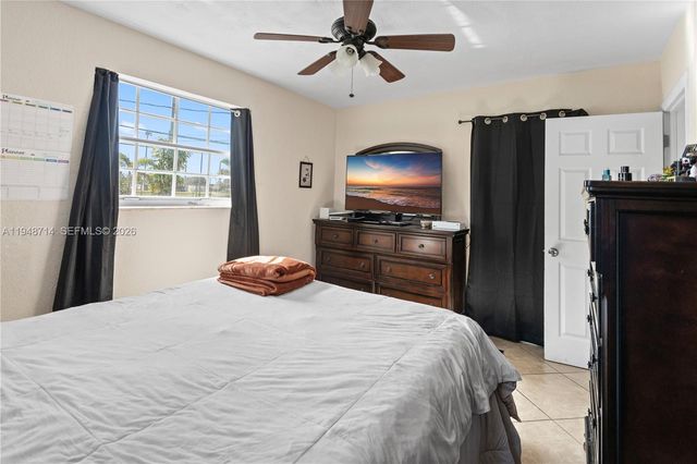 6408 Pierce St, Hollywood, FL 33024