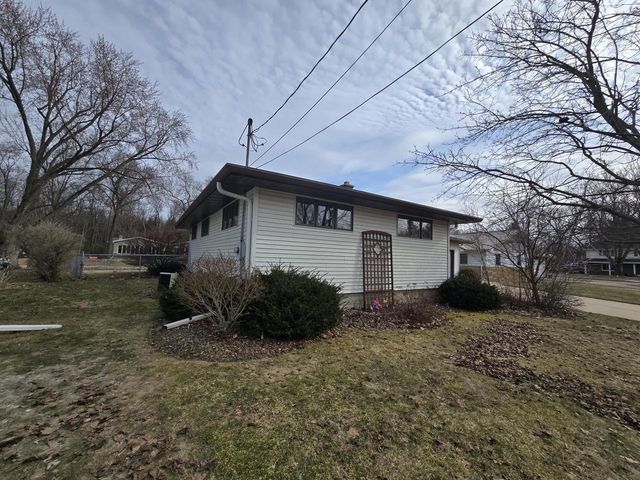 1920 PLEASANT VIEW DRIVE, Wisconsin Rapids, WI 54494