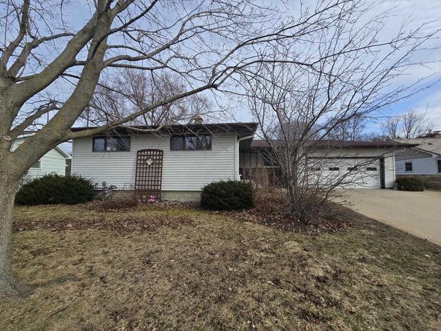 1920 PLEASANT VIEW DRIVE, Wisconsin Rapids, WI 54494