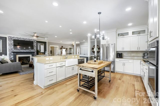 136 Bridlewood Drive, Mooresville, NC 28117