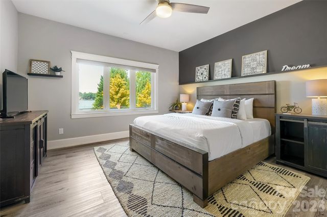 136 Bridlewood Drive, Mooresville, NC 28117