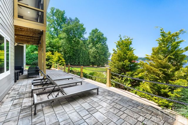 136 Bridlewood Drive, Mooresville, NC 28117