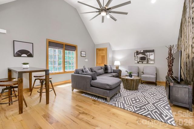 136 Bridlewood Drive, Mooresville, NC 28117
