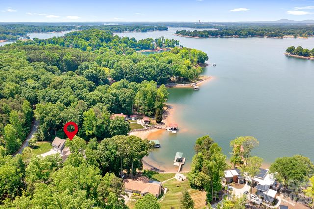 136 Bridlewood Drive, Mooresville, NC 28117