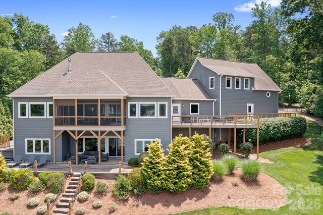 136 Bridlewood Drive, Mooresville, NC 28117