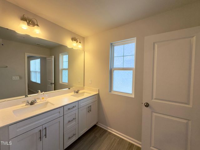 527 Brushford Lane, Wake Forest, NC 27587