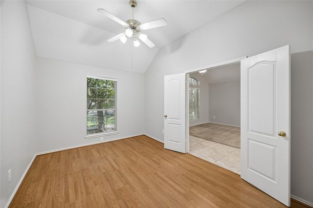 2326 Mills Creek Drive, Houston, TX 77339