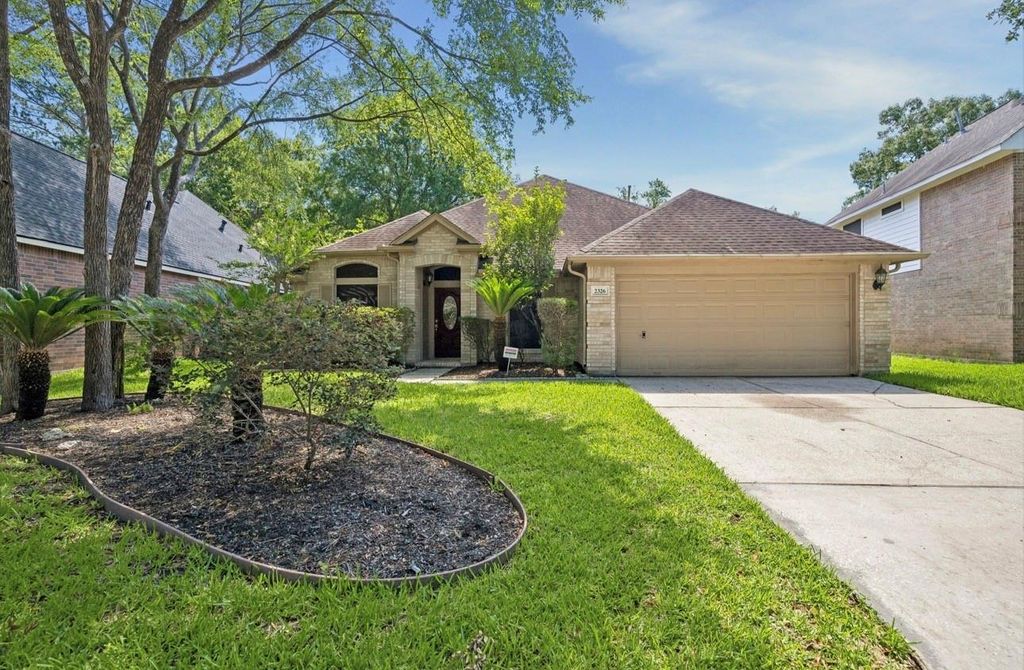 2326 Mills Creek Drive, Houston, TX 77339