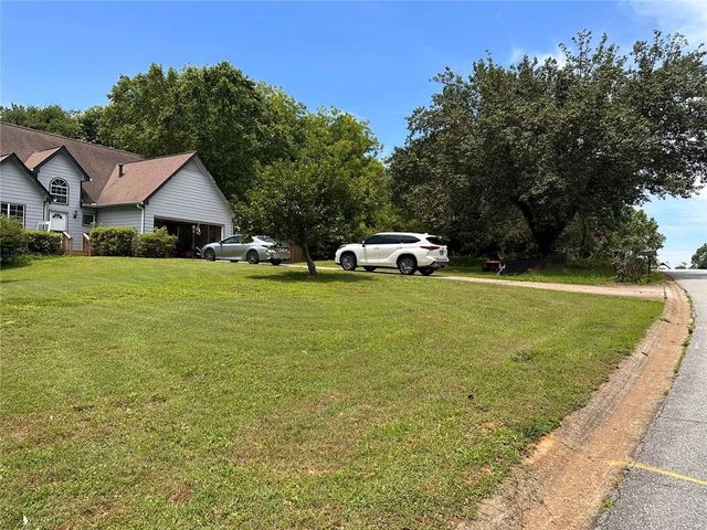 7710 Silversmith Drive, Cumming, GA 30028