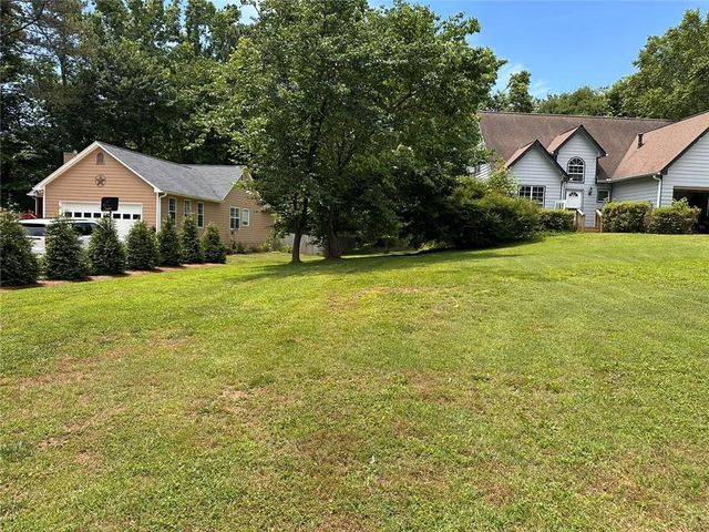 7710 Silversmith Drive, Cumming, GA 30028