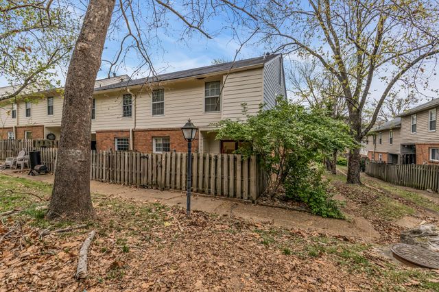 5510 Country Dr Apt 66, Nashville, TN 37211