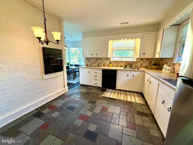 110 GARFIELD AVE, Collingswood, NJ 08108