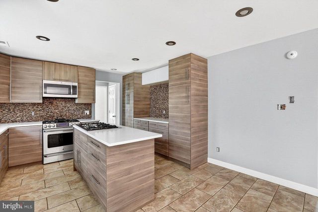 1244 WHISPERING WOODS DR, Williamstown, NJ 08094