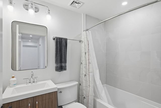 910 Saratoga St 20, Boston, MA 02128