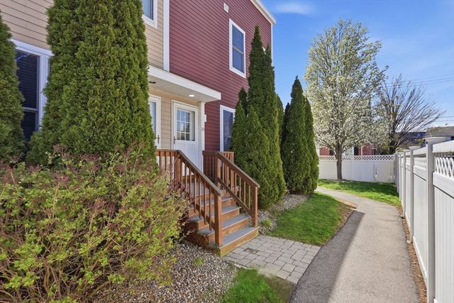 910 Saratoga St 20, Boston, MA 02128