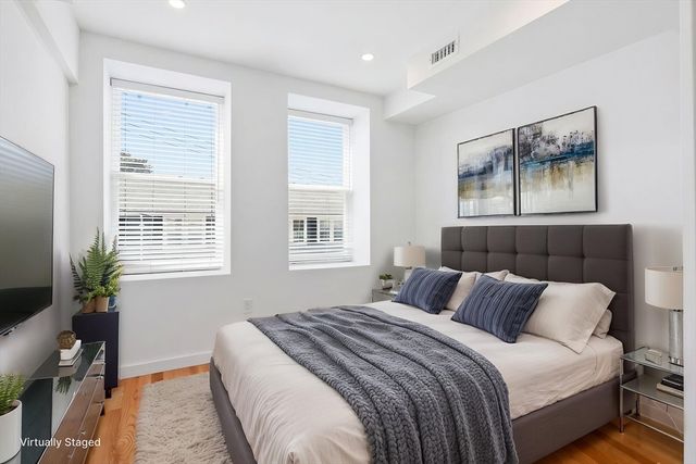 910 Saratoga St 20, Boston, MA 02128