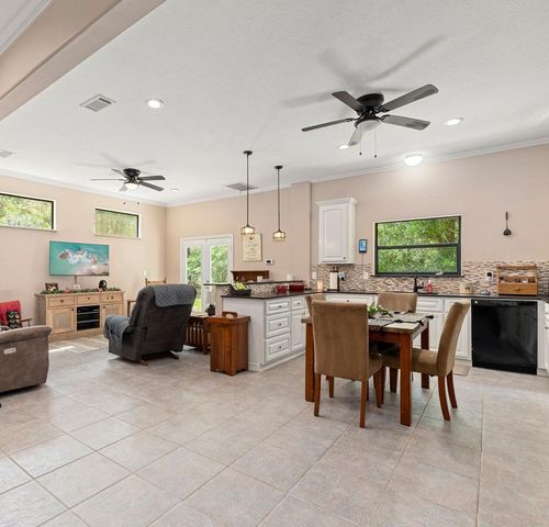 11956 White Oak Crossing, Conroe, TX 77385