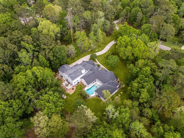 11956 White Oak Crossing, Conroe, TX 77385