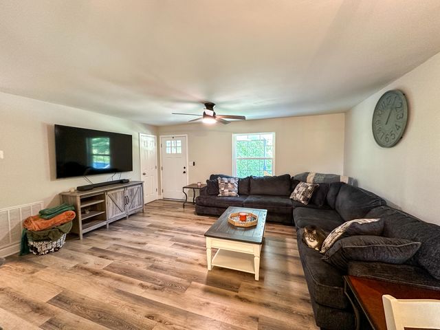 810 Happy Top Road, Clay City, KY 40312