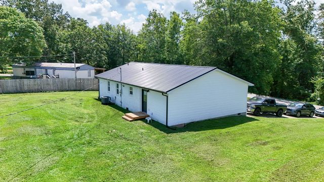 810 Happy Top Road, Clay City, KY 40312