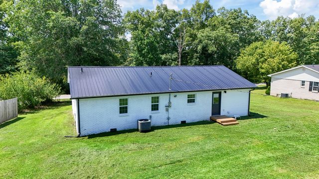 810 Happy Top Road, Clay City, KY 40312