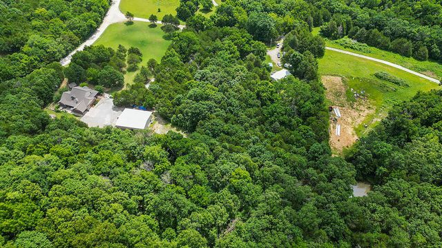 617 Duncan Lane, Pineville, MO 64856
