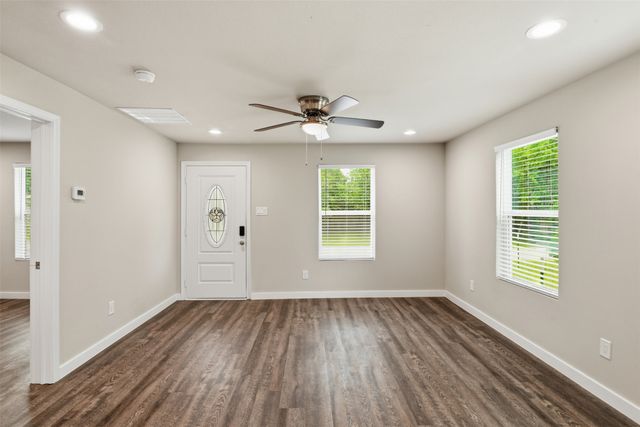 1618 Cleveland Street, Greenville, TX 75401