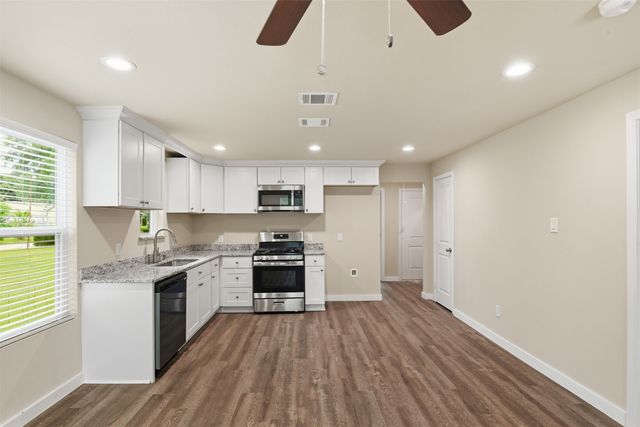 1618 Cleveland Street, Greenville, TX 75401