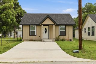 1618 Cleveland Street, Greenville, TX 75401