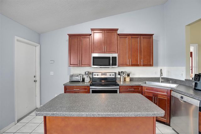 20123 MAXIM PARKWAY, Orlando, FL 32833