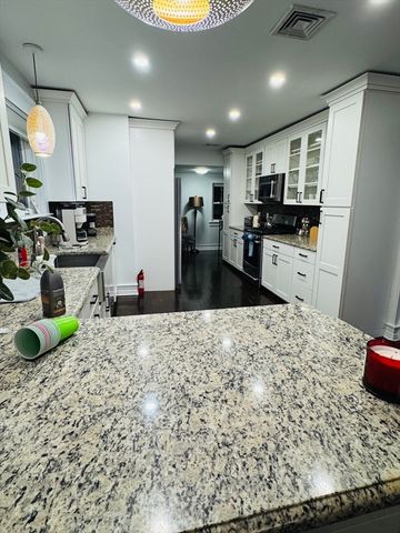 129 Bailey Rd 2, Somerville, MA 02145