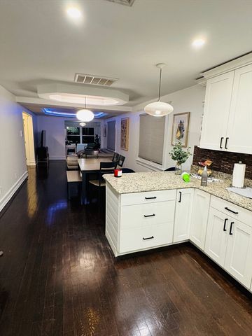 129 Bailey Rd 2, Somerville, MA 02145