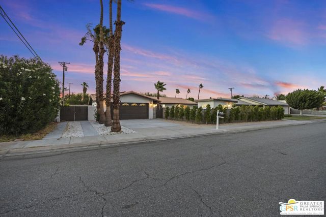 2800 E San Juan Road, Palm Springs, CA 92262