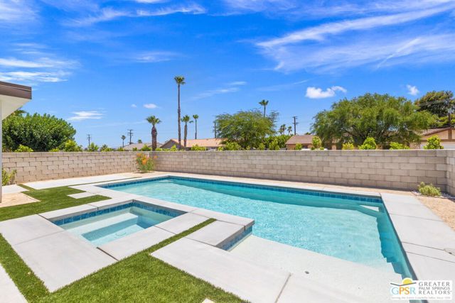 2800 E San Juan Road, Palm Springs, CA 92262