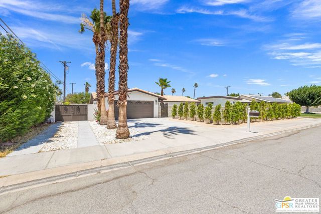 2800 E San Juan Road, Palm Springs, CA 92262