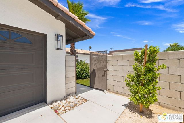 2800 E San Juan Road, Palm Springs, CA 92262