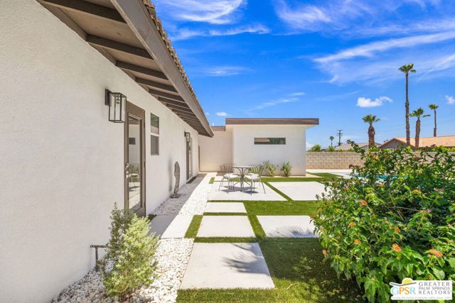 2800 E San Juan Road, Palm Springs, CA 92262