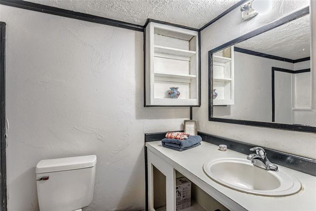 522 N Market Avenue, Shawnee, OK 74801