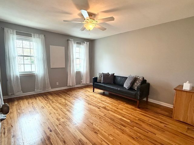 115 Jamestown Drive 115, Springfield, MA 01108