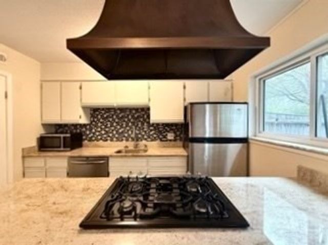 115 Jamestown Drive 115, Springfield, MA 01108
