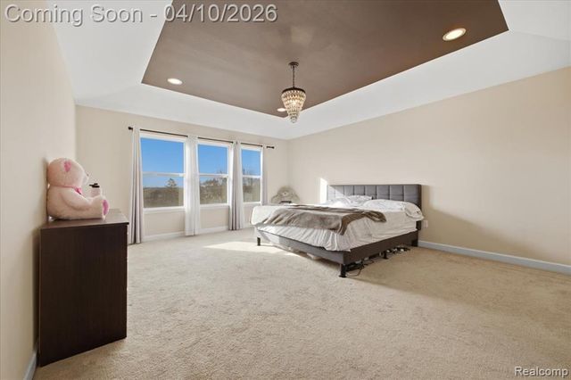 4930 E Stonegate Circle, Lake Orion, MI 48359