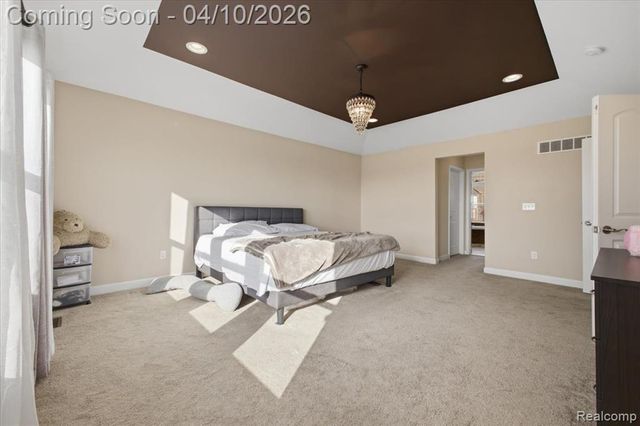 4930 E Stonegate Circle, Lake Orion, MI 48359