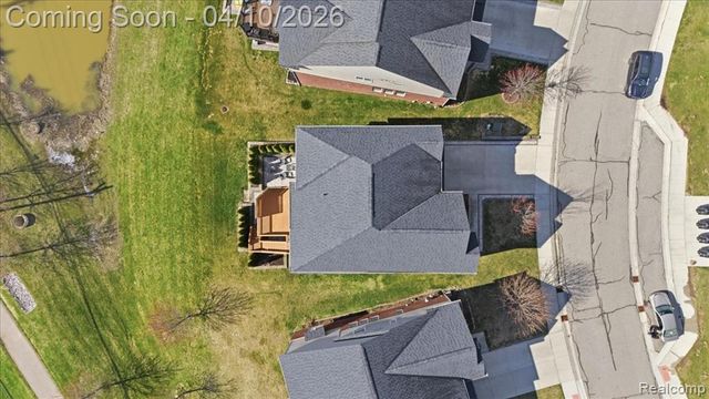 4930 E Stonegate Circle, Lake Orion, MI 48359